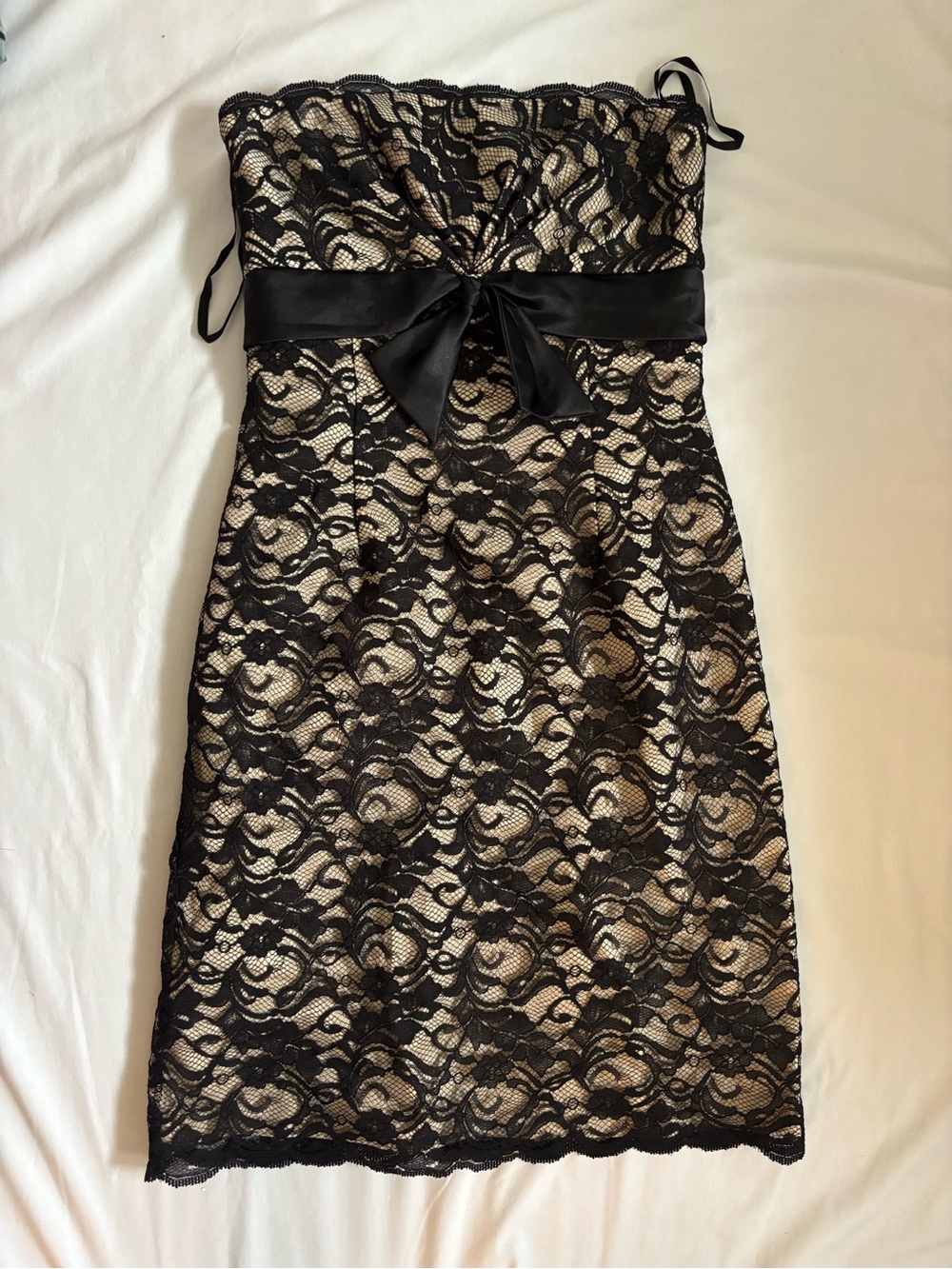 White House black market Strapless Black Lace Overlay Cocktail Dress Satin Bow